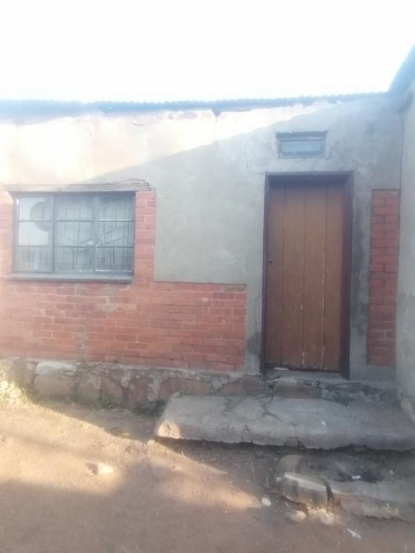 6 Bedroom Property for Sale in Bochabella Free State